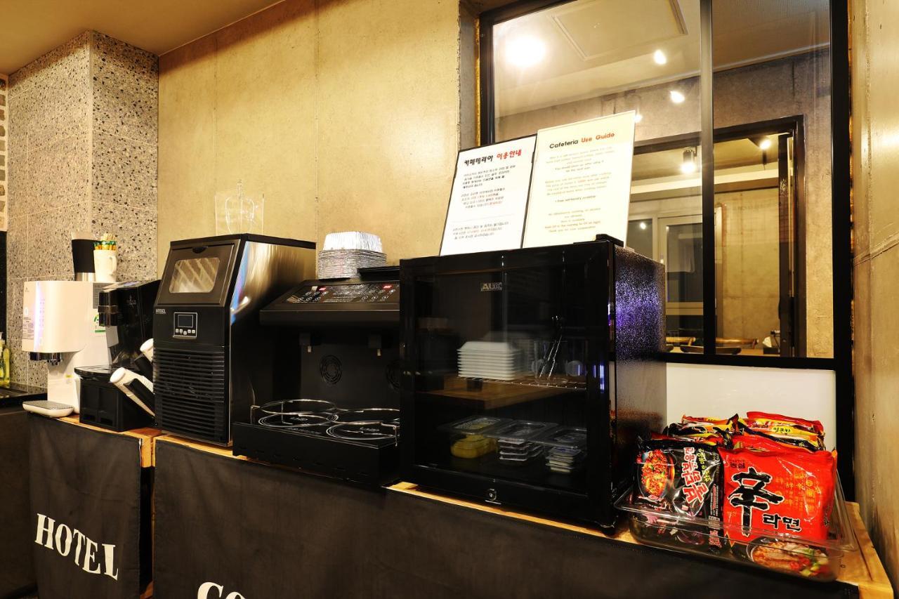 Cornerstone Hotel Seogwipo Bagian luar foto