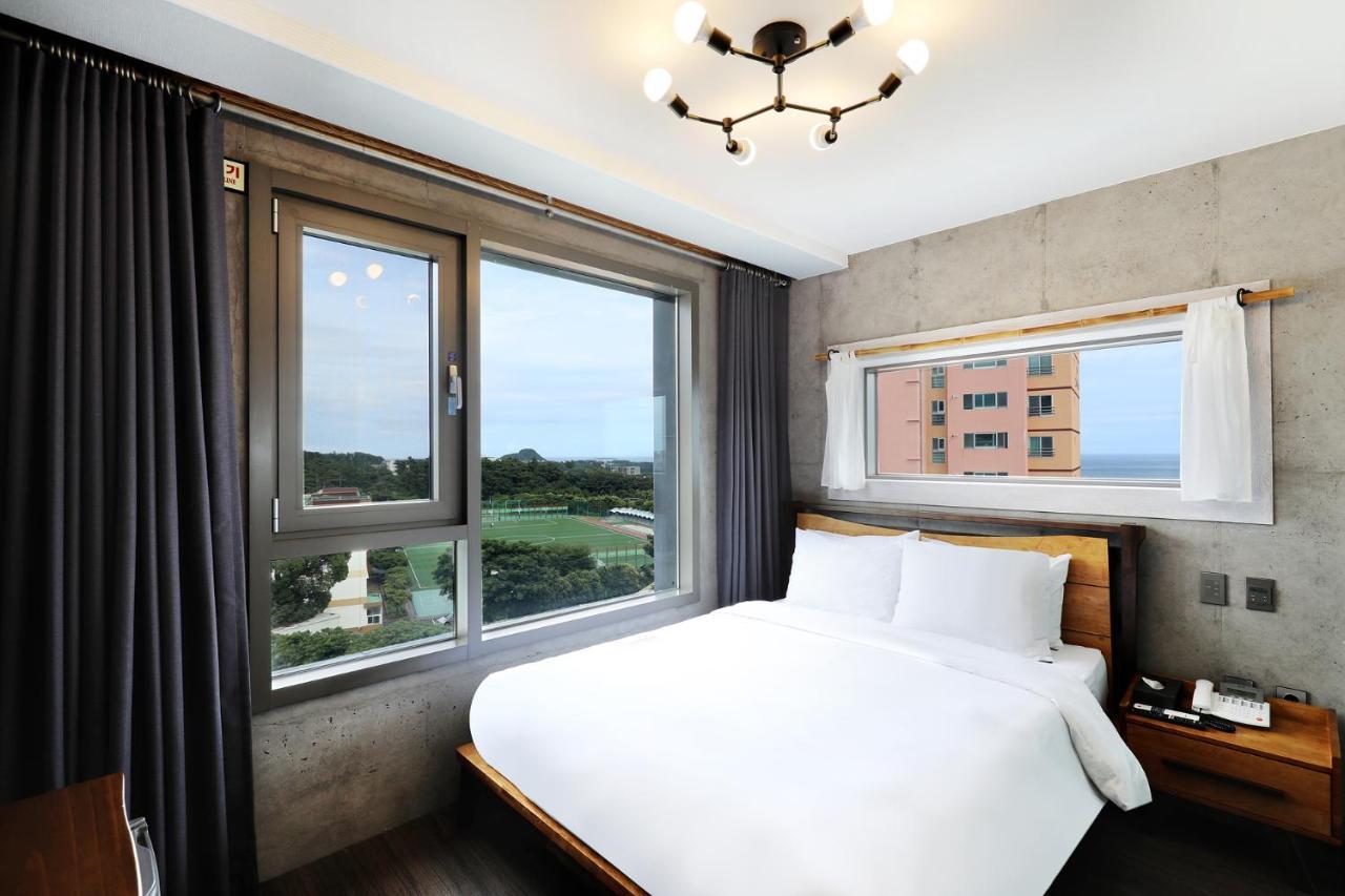 Cornerstone Hotel Seogwipo Bagian luar foto