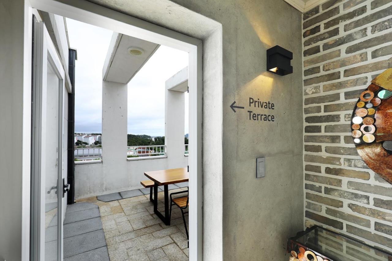Cornerstone Hotel Seogwipo Bagian luar foto