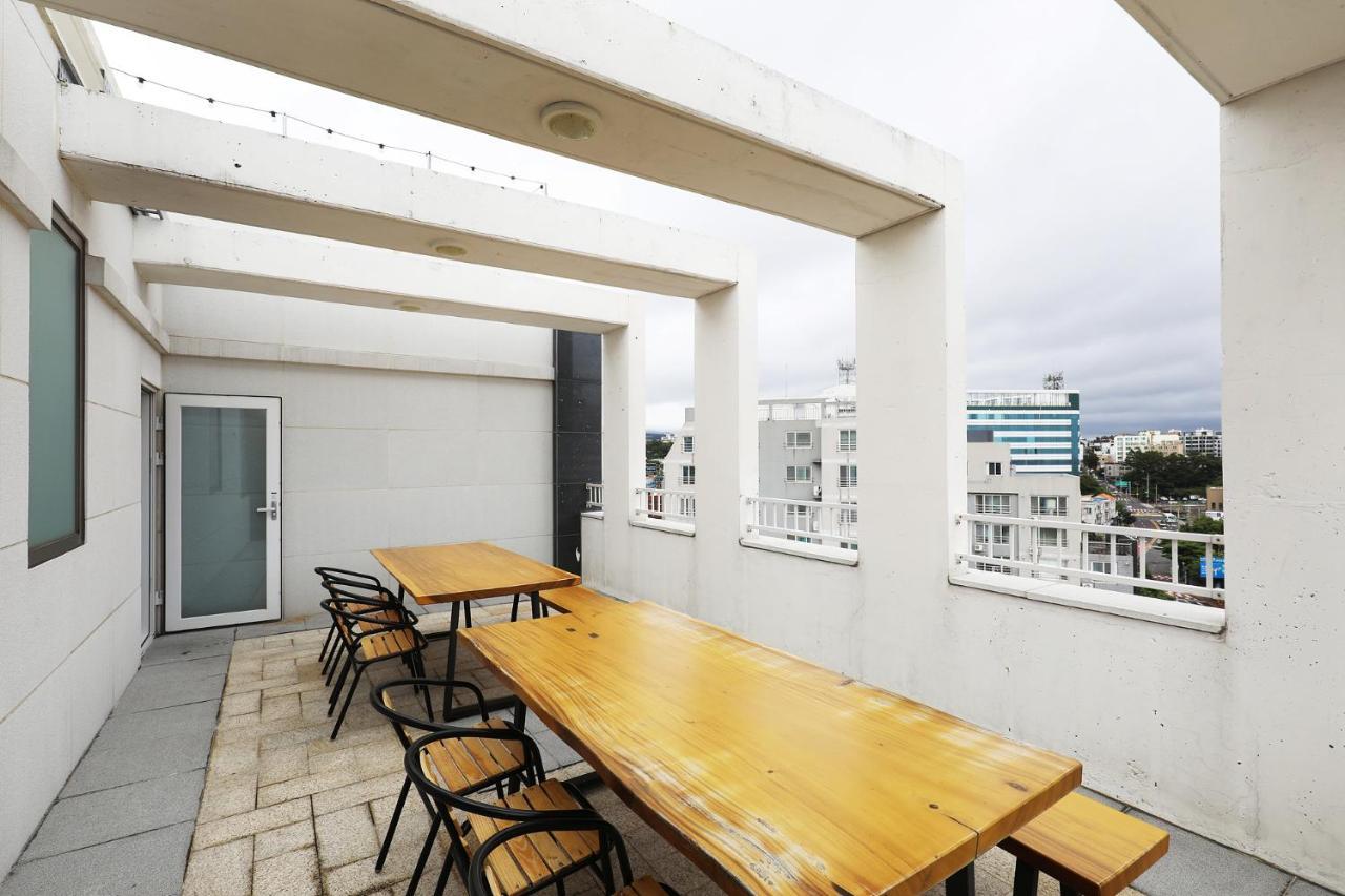 Cornerstone Hotel Seogwipo Bagian luar foto