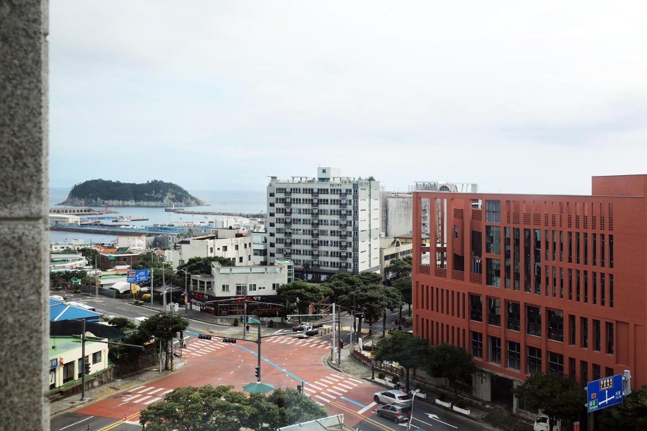Cornerstone Hotel Seogwipo Bagian luar foto