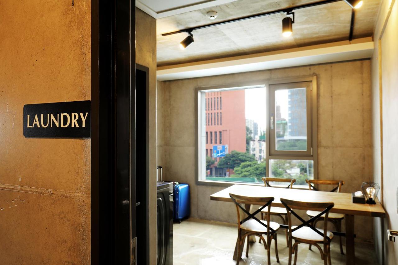 Cornerstone Hotel Seogwipo Bagian luar foto